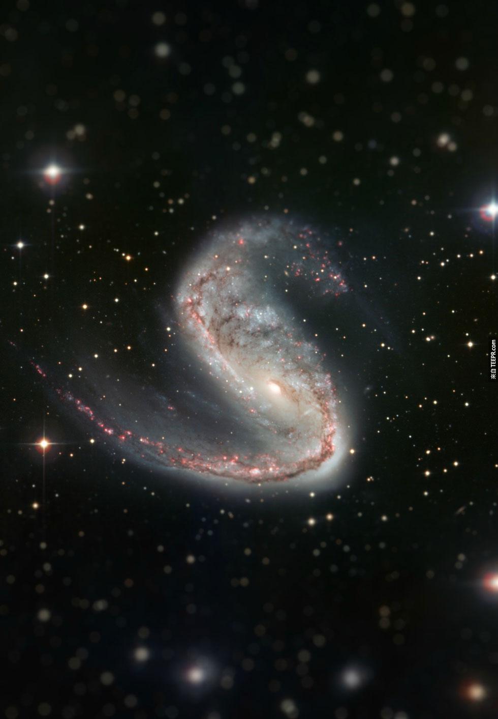 4. 肉鉤星系 (Meathook Galaxy)
