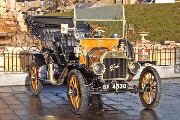 9.) "馬還會是未來的標準。車子只是一個很新鮮的一個玩具。" －密西根儲存銀行在1903年的時候跟亨利·福特的律師說不要投資福特汽車。