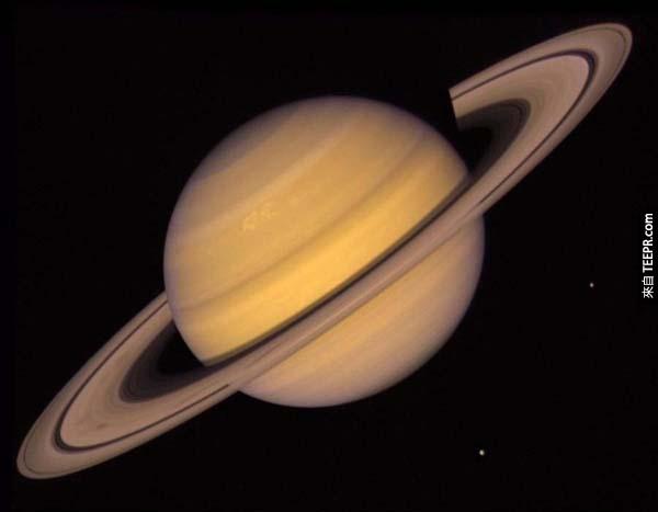 5.) 土星上的環只有30英呎。