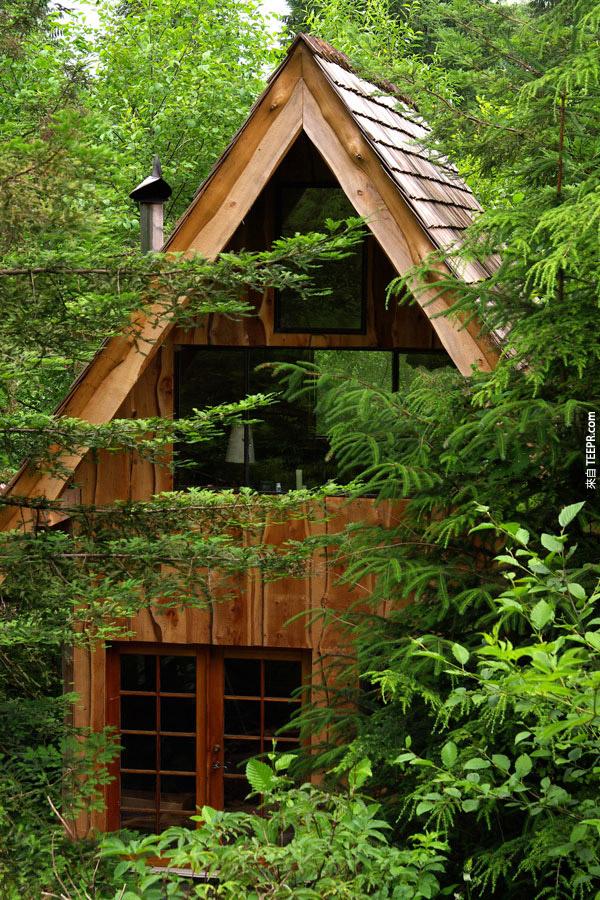 這就是位在俄勒岡州樹林裡的日式木屋。
