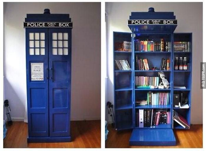 18) 一個超酷的TARDIS (神祕博士影集裡面的時光機) 書櫃。