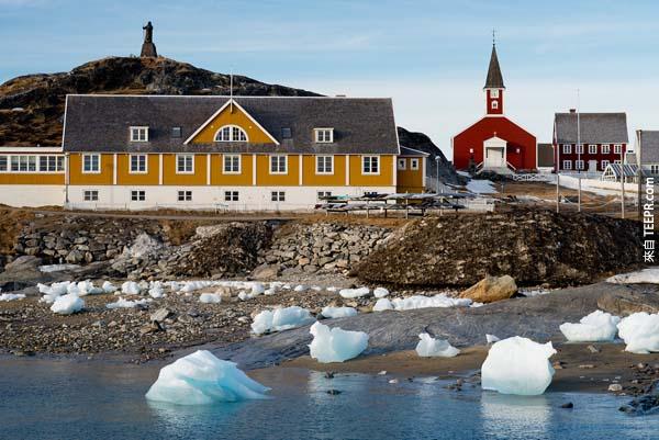 18.) 努克，格陵蘭島：努克是格陵蘭島，世界上最大的島嶼的首都。當地現在只有15000人，但是當格陵蘭從丹麥獲得獨立後，很多的礦石工人就會進軍全島。