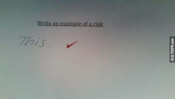 22.) (請寫下一個風險的例子)。答案: THIS (這個)。太經典了！
