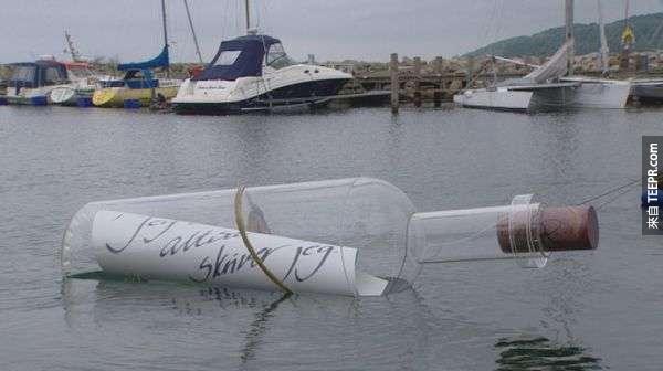 9.) 提醒 (Remind): 設計師 Vibeke Nørgaard Rønsbo。這個巨大的瓶中信是"Sculpture by the Sea"展覽的其中一件作品。