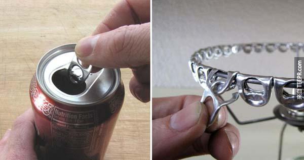 19.) 不要丟掉鋁罐上的拉環，它也可以製作出超好看的立燈喔。
