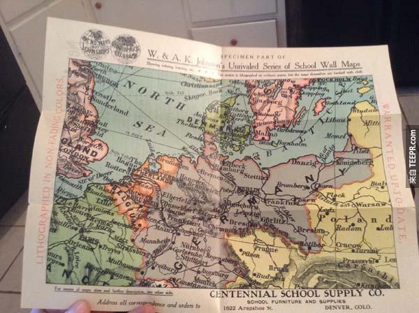 箱子裡最後一個令人注意的東西是一個北歐的版畫地圖。