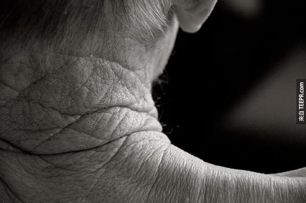 aged-human-body-100-years-old-centenarians-anastasia-pottinger-14