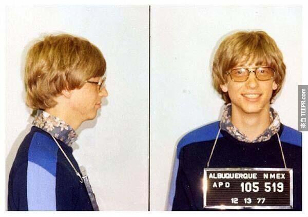 2）比爾·蓋茨的面部照片為無證駕駛（1977）。