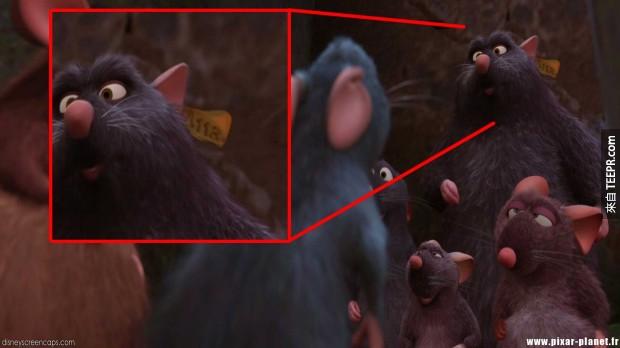 《料理鼠王》的一隻老鼠身上的標籤上也有。