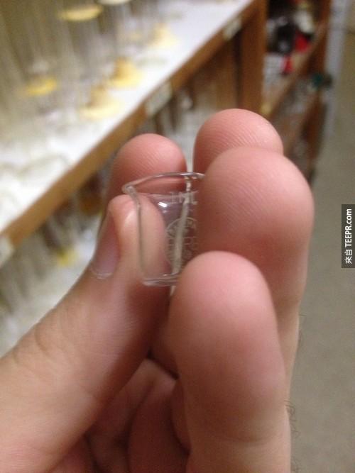 7. 你大概可以用來測量全世界最小杯的馬丁尼。
