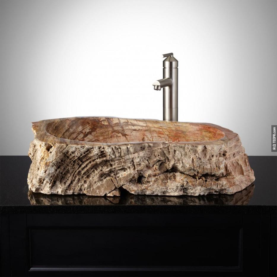 利用木化石做出來的漂亮洗手台。