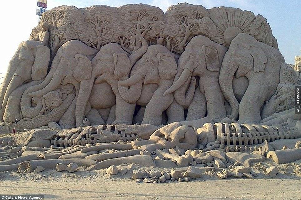  這個大象墓地雕刻是他們目前為止做過最複雜的一項作品。 