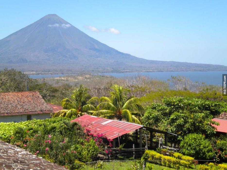 登上火山：萊昂(Leon)尼加拉瓜(Nicaragua)