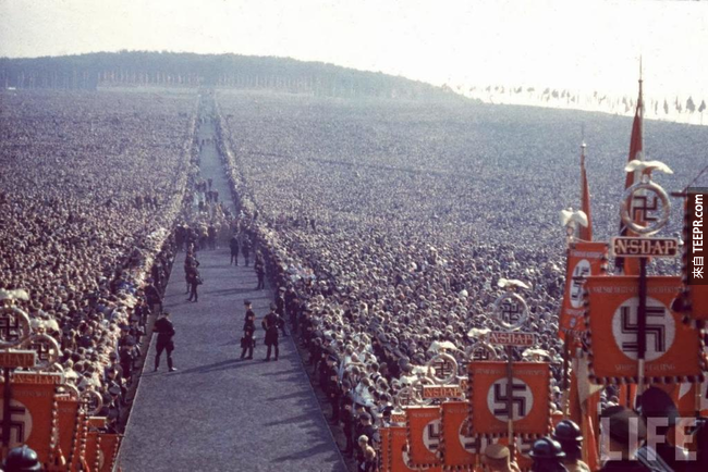 2.) Nazi celebration in Buckeberg in 1934.