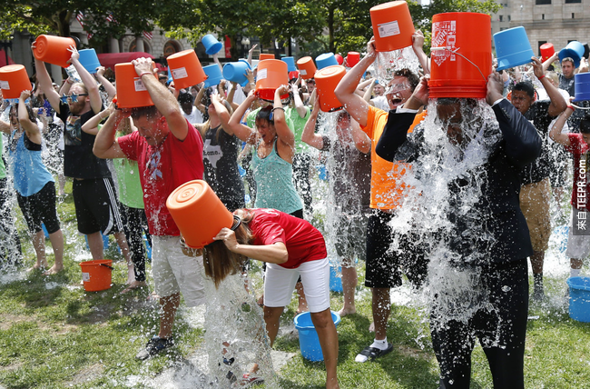 现在冰桶挑战(Ice Bucket Challenge)已经成功募款4,000万美元，而ALS协会也表示，这样的捐款已经在这几个礼拜的风潮中破纪录了。