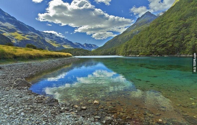 纽西兰蓝湖