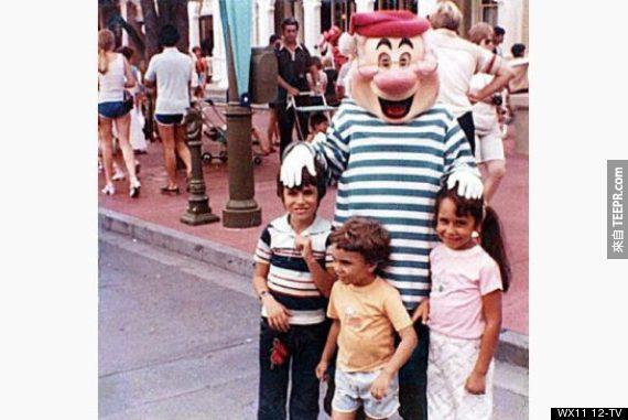 disney world photo captures couple years before th
