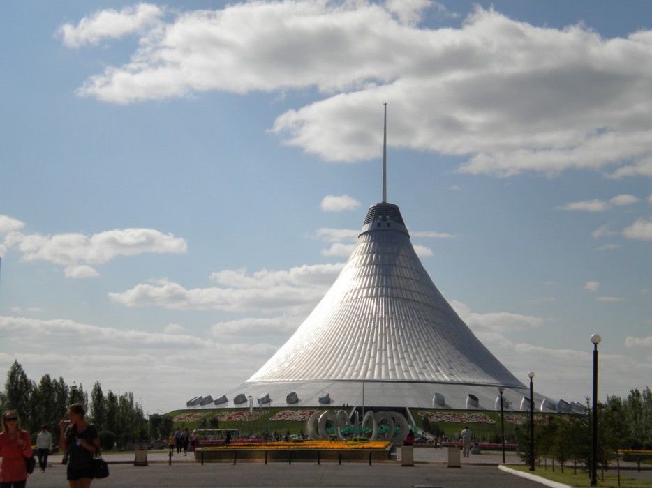 哈薩克(Kazakhstan)大汗帳篷娛樂中心(Khan Shatyr Entertainment Center)