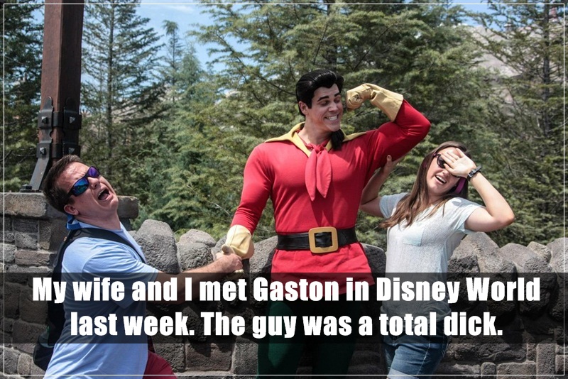 6. 我跟老婆在迪士尼世界碰到《美女與野獸》(Beauty and the Beast)的反派Gaston，他真的是個混蛋！(還電暈了我老婆！)