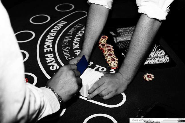 2. 3分之2的賭博成癮，最後都成為了犯罪，才能支撐這麼高花費的喜好。
