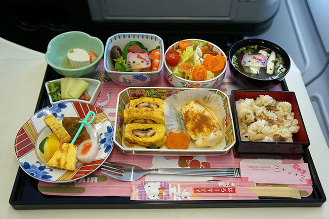 4. 長榮航空夢幻Hello Kitty彩繪機 EVA Airways Hello Kitty Jet