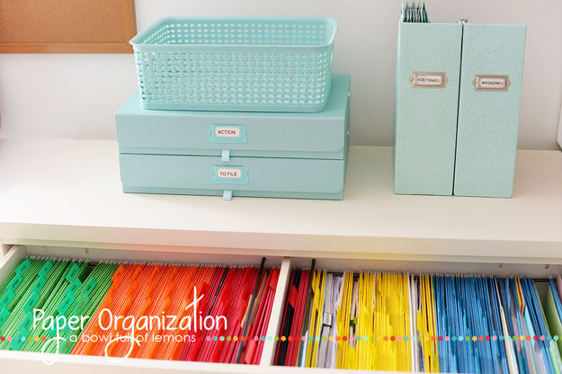 46. 用聰明、顏色鮮明的文件夾來讓你的工作很有組織。