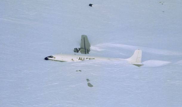 南极的冰跑道 （Ice Runway, Antarctica）