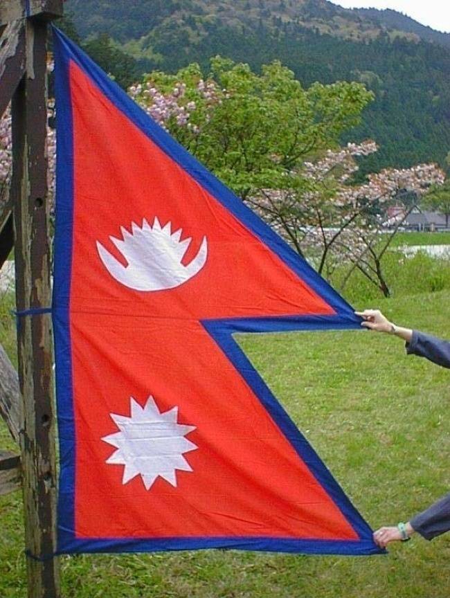11.) 尼泊爾是世界上唯一國旗不是正方形或長方形的國家。
