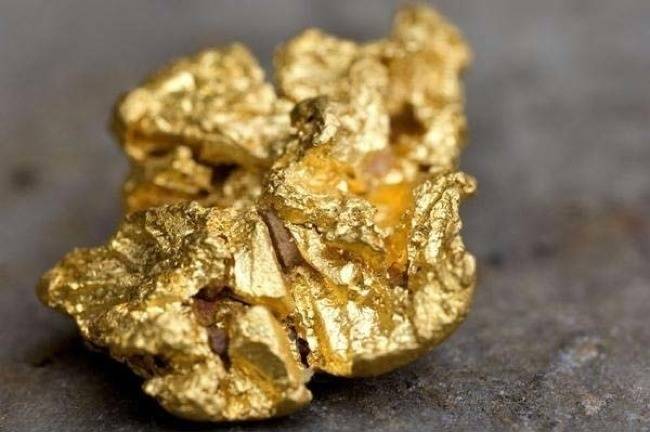 3.) 海洋中的黃金礦產比地面上多出200倍之多，卻從不曾被挖掘。