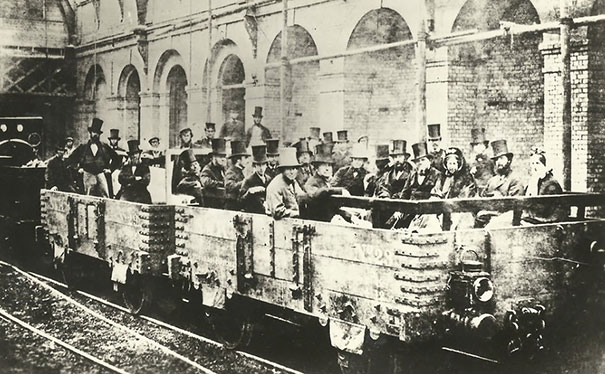 #23 1862年，倫敦Edgware Road車站，首度的地下火車啟程。