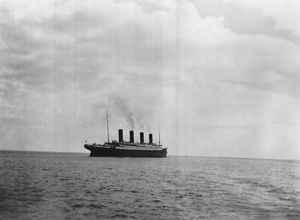 #13 1912年，最後一張鐵達尼號沉沒前的照片。