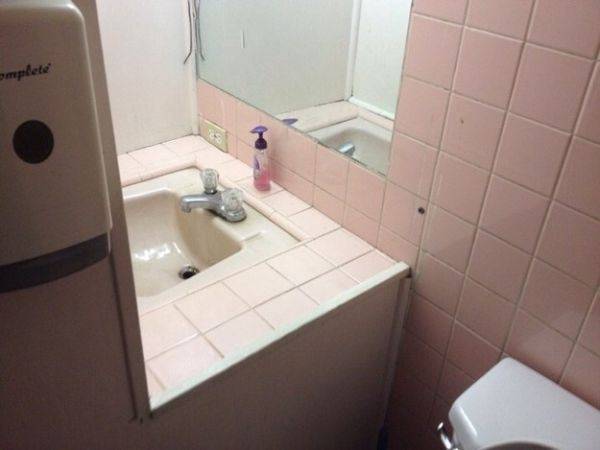7.) 這間浴室有什麼問題？