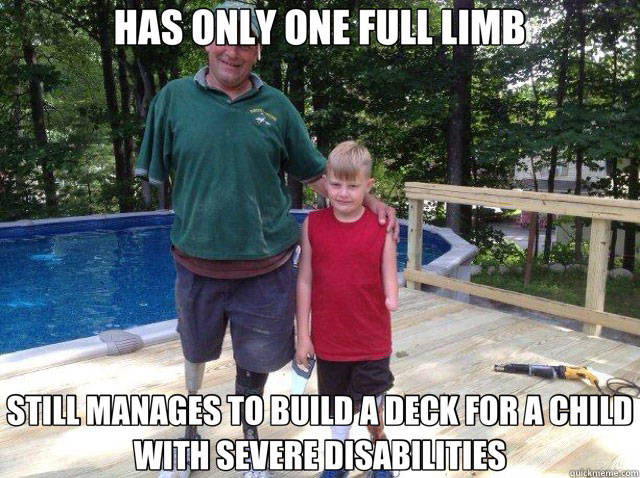 一位只有一只手残障者，还是要为另一位残障的孩子盖一座码头。