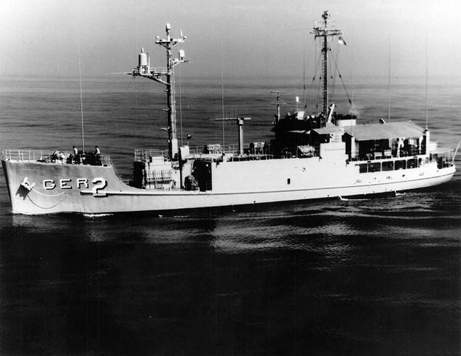 99.) 北韩目前拥有1艘美国海军舰船的俘虏。自1968年以来就这个战舰就一直在北韩的控制之下。