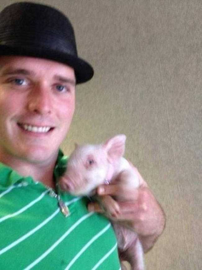 45.) This not-so-mini-pig who <a href="http://www.viralnova.com/esther-pig/" target="_blank">surprised her new family with a lot more to love than they expected</a>.