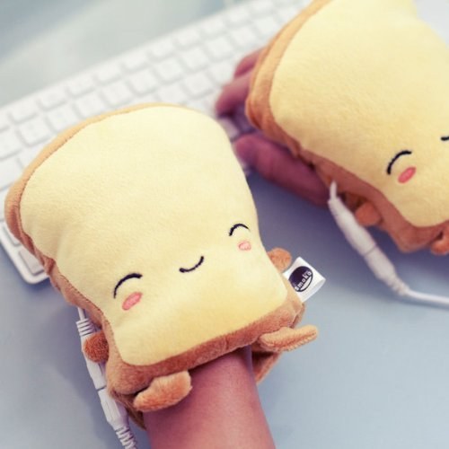 Smiling toast hand warmers.