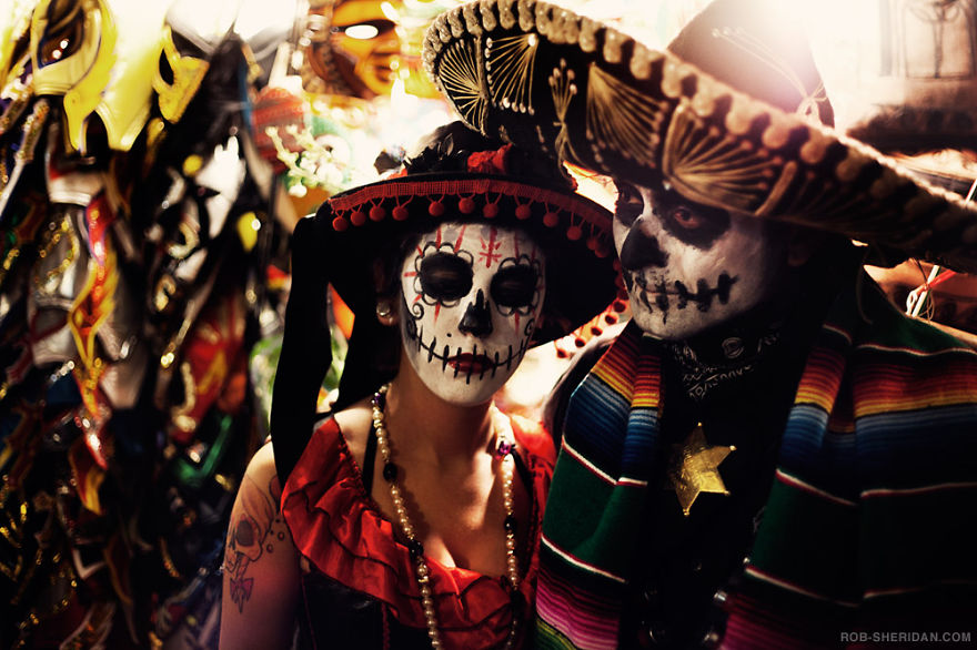 墨西哥的亡靈節 (Dia De Los Muertos Festival)