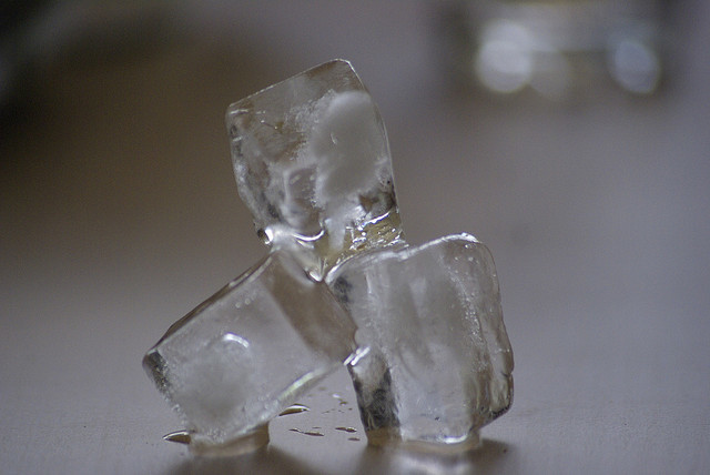 1. 70%餐廳會提供的冰塊，會比一般自來水還要髒。