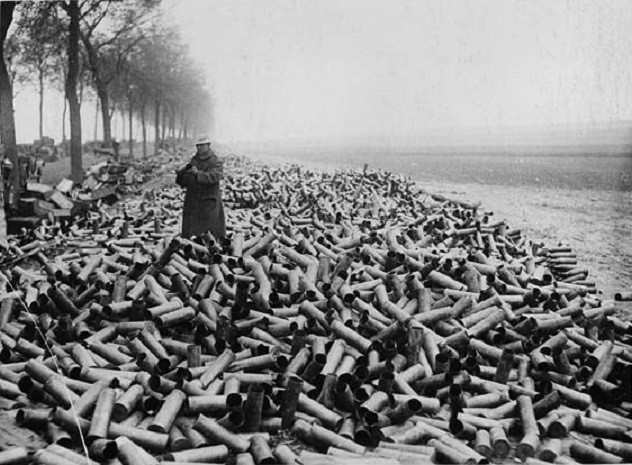  一战第一天，德国人使用了250万发砲弹。