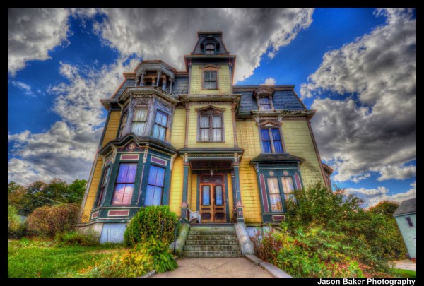 Considering its hair-raising past, would <i>you</i> live in this Victorian mansion? I thought I knew my answer, but now I'm not so sure...
