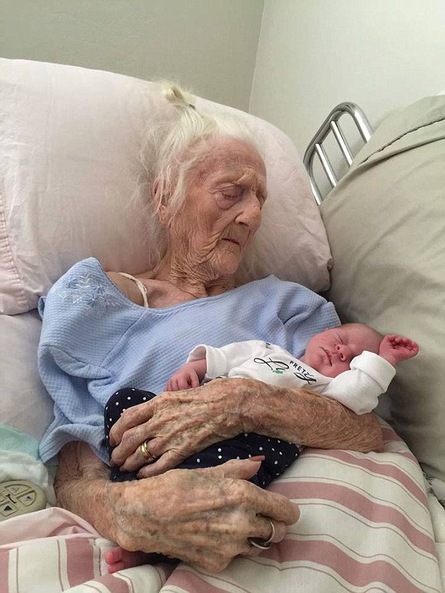Four generations of the same family: Rosa Camfield was born in June of 1913 and died Monday. Since this picture appeared on the popular Facebook page Life of Dad, she received millions of likes and comments from around the world