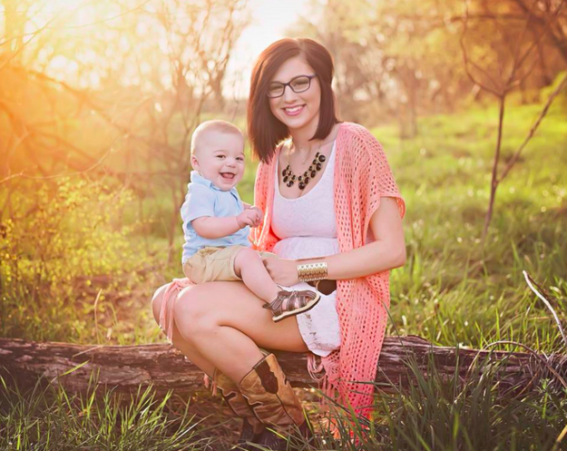 After a recent photo session with her 6-month-old son, Taos, the 20-year-old felt like something was missing.