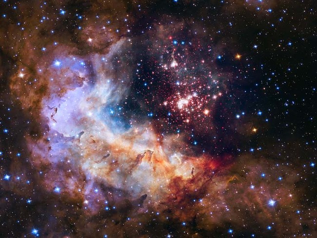 This picture shows a giant cluster of 3,000 young stars named Westerlund 2.