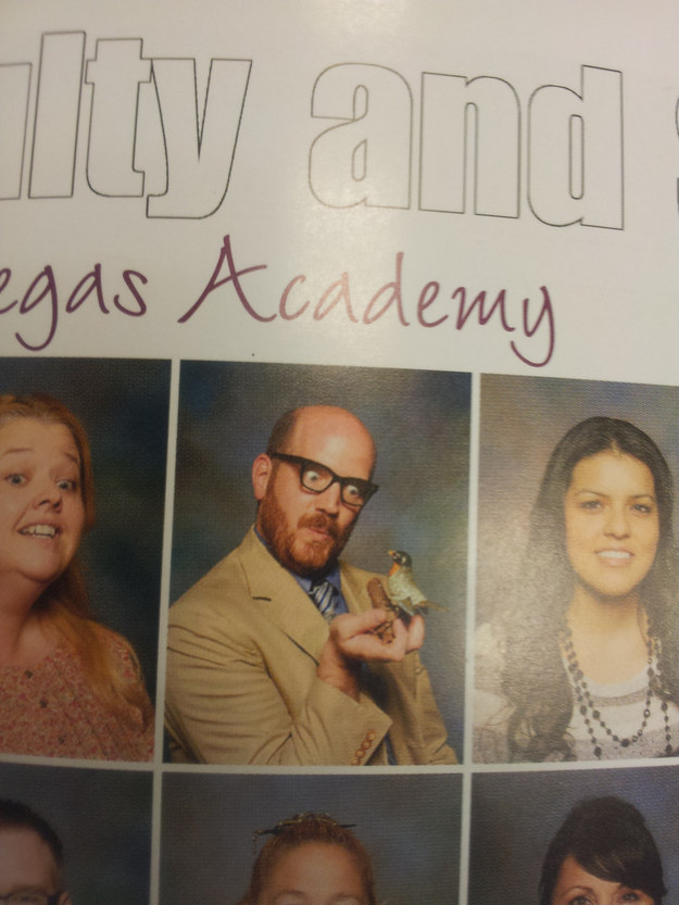 This English teacher who knows how to take a year book photo: