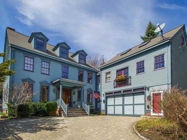 And in Boston, you could afford this huge, five-bedroom home. </p><br /><br /><br /><br /><br /><br />
<p>Price: $1.995 million<br /><br /><br /><br /><br /><br /><br />
Square footage: 5,736