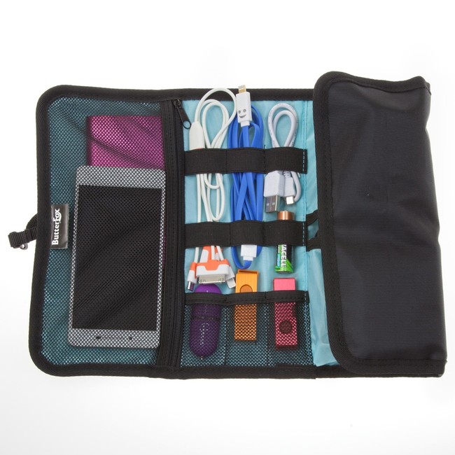 <a href="http://www.amazon.com/ButterFox-Universal-Electronics-Accessories-Organizer/dp/B00NTZIL0O/ref=sr_1_17?_encoding=UTF8&amp;tag=vira0d-20" target="_blank">This unique organizer</a> will let you store all of your electronics in one convenient package.