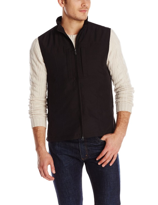 Try a <a href="http://www.amazon.com/SCOTTeVEST-Mens-Travel-Black-Large/dp/B00MTZANJC/ref=sr_1_3?_encoding=UTF8&amp;tag=vira0d-20" target="_blank">travel vest</a> with more pockets than you'll know what to do with. It also protects your passport.
