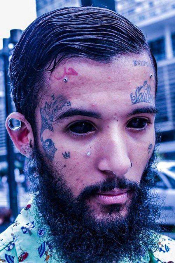 people with bizarre body modifications 4 These people must really hate their parents (21 Photos)