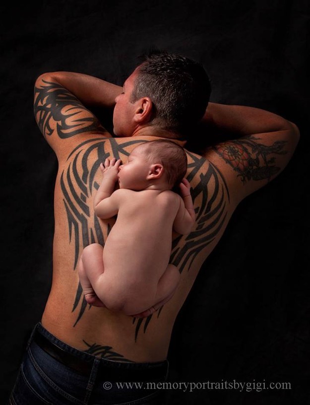 Photographer Gigi O'Dea told BuzzFeed that the parents wanted one particular shot showcasing Asher with the father's tattoo.