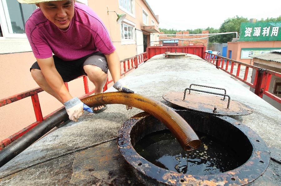 sewer-cooking-oil-china-4